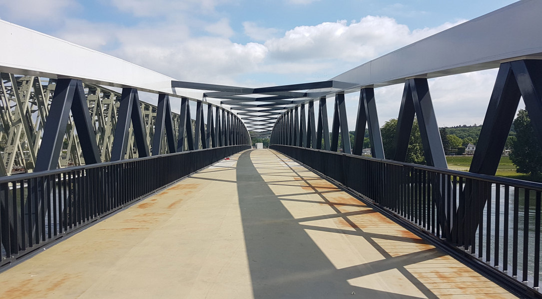 fietsbrug tussen Cuijk en Mook